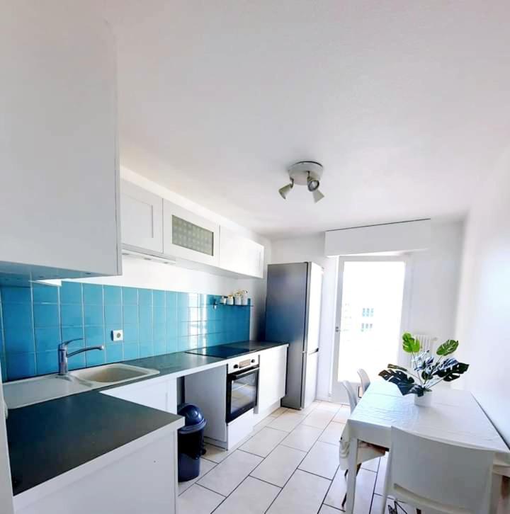 Logement Dans Residence - A 10 Km Du Centre Ville Et A 5 Minute Du Parlement Europeen Avec Parking Gratuit Hoenheim Extérieur photo